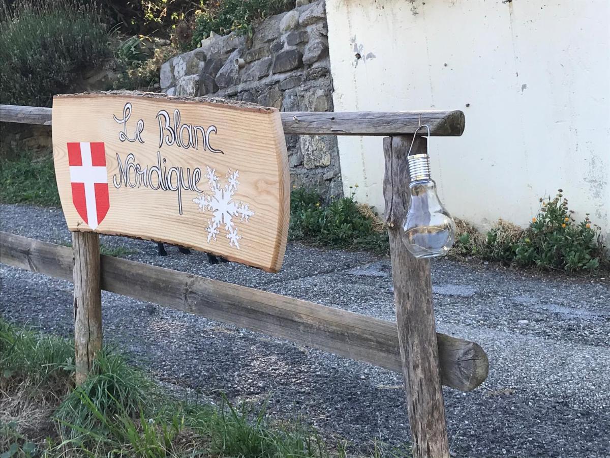 Le Blanc Nordique Villa Le Bouchet-Mont Charvin Bagian luar foto