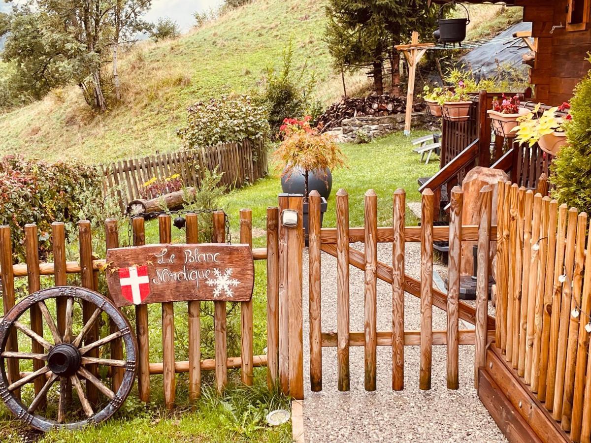 Le Blanc Nordique Villa Le Bouchet-Mont Charvin Bagian luar foto