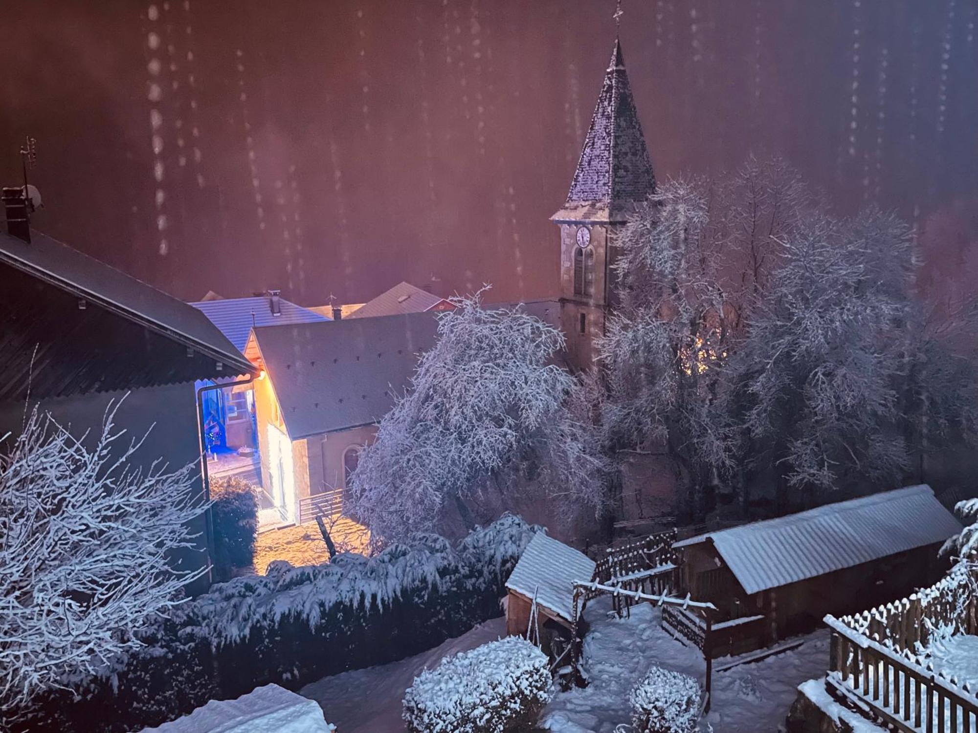 Le Blanc Nordique Villa Le Bouchet-Mont Charvin Bagian luar foto